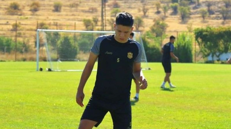 Erzurumspor - Yeni Malatyaspor Maçının Hakemleri Açıklandı
