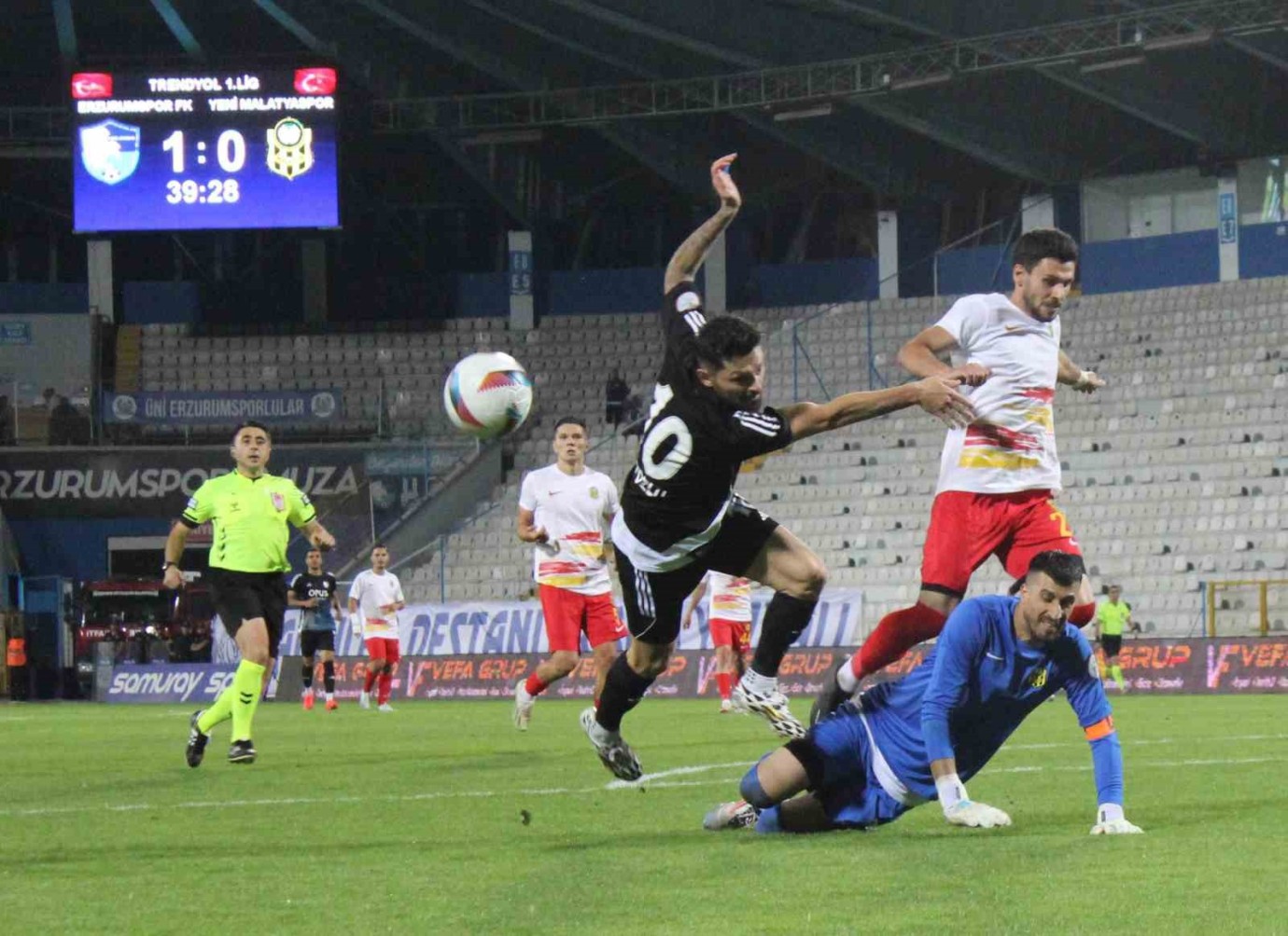 Sahipsiz Yeni Malatyaspor Erzurum'dan Mağlup Ayrıldı