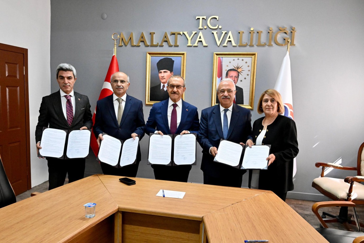 İş İnsanı Rıdvan Mertöz 24 Derslikli Yeni Okul Yaptırıyor