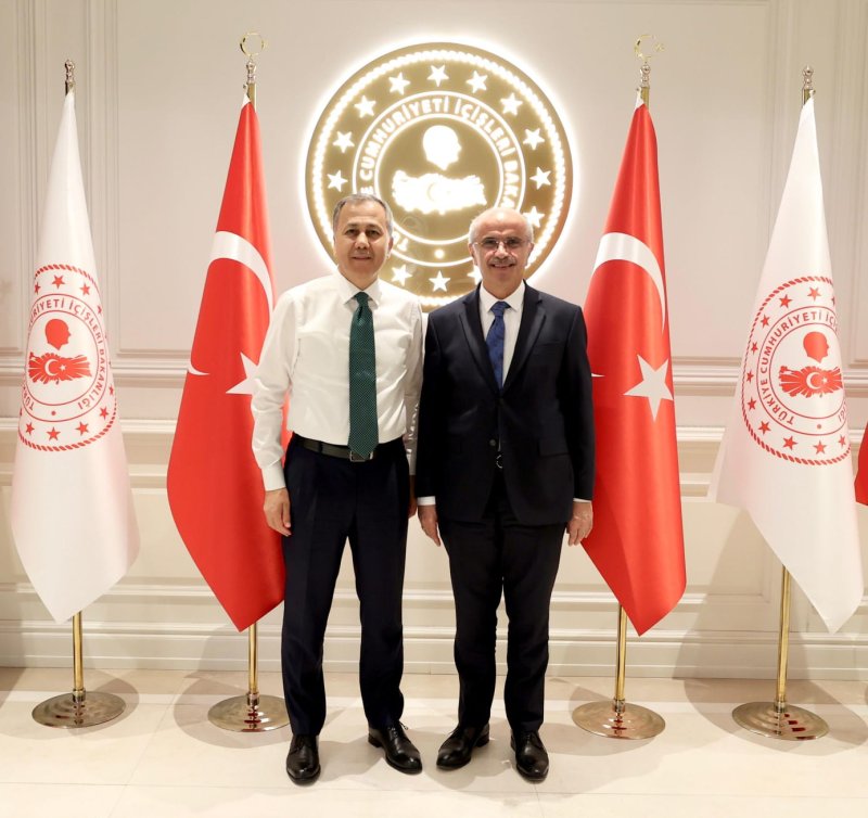 Sami Er, '' Şehrimizin İçin Ankara’da Kapı Kapı Geziyoruz.''