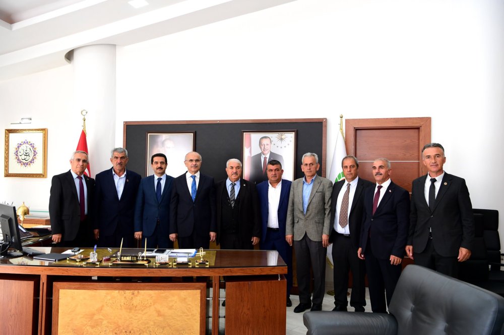 Muhtar Dernekleri 19 Ekim Muhtarlar Günü Nedeniyle Başkan Sami Er’i Ziyaret Ettiler