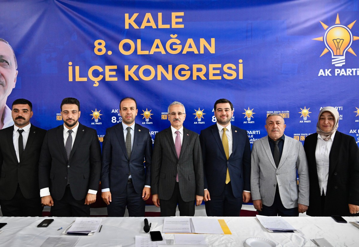 Bakan Uraloğlu,''Son 22 yılda Malatya’nın ulaşım ve haberleşme altyapısına 82 milyar 346 milyon lira yatırım gerçekleştirdik.''dedi.