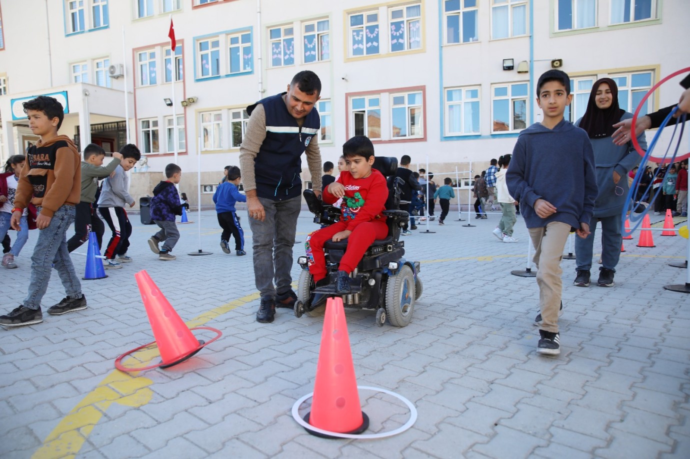 Tevfik Memnune Gültekin İlkokulu’nda Çocuklar İçin Özel Gün