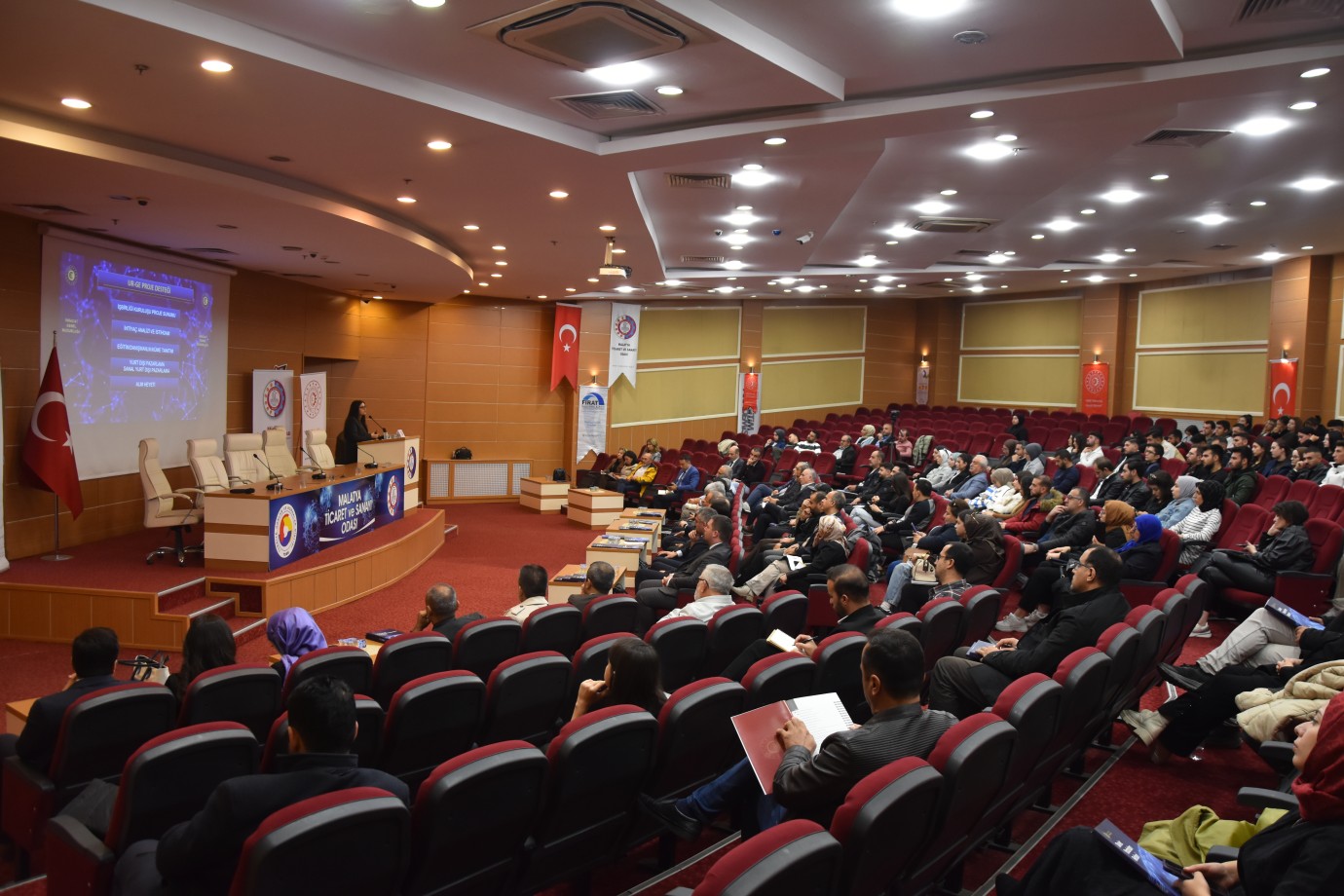 MTSO'da Ticaret Bakanlığı İhracat Süreçleri ve Devlet Destekleri Eğitim Programı Düzenlendi