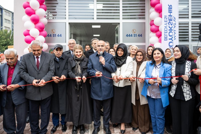 Kadın Kültür, Yaşam, Sanat ve Spor Merkezi Kernek Külliyesi'nde Açıldı