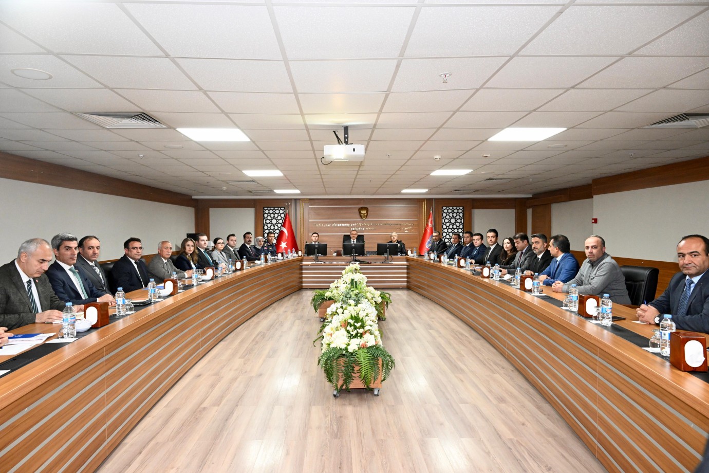 2024-2025 Kış Tedbirleri Toplantısı Seddar Yavuz Başkanlığında Düzenlendi