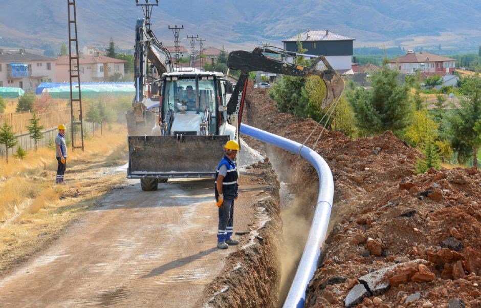 Sürgü Mahallesi'nin 25 Yıllık Su Problemi Çözüme Kavuşuyor