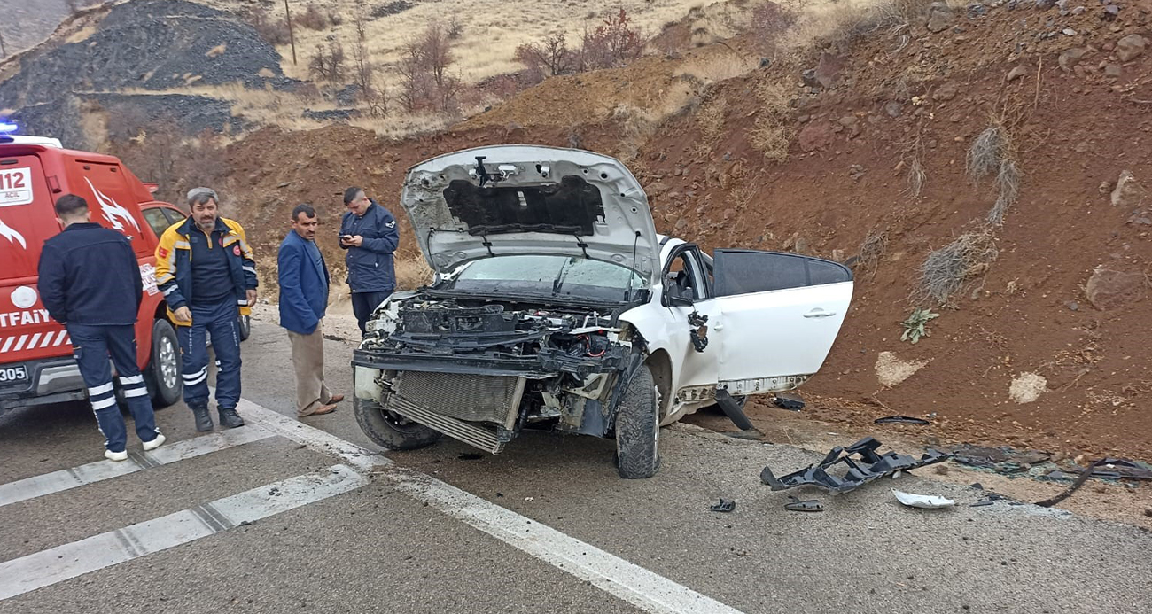 Darende'de Aracın Devrilmesi Sonucu 6 Kişi Yaralandı