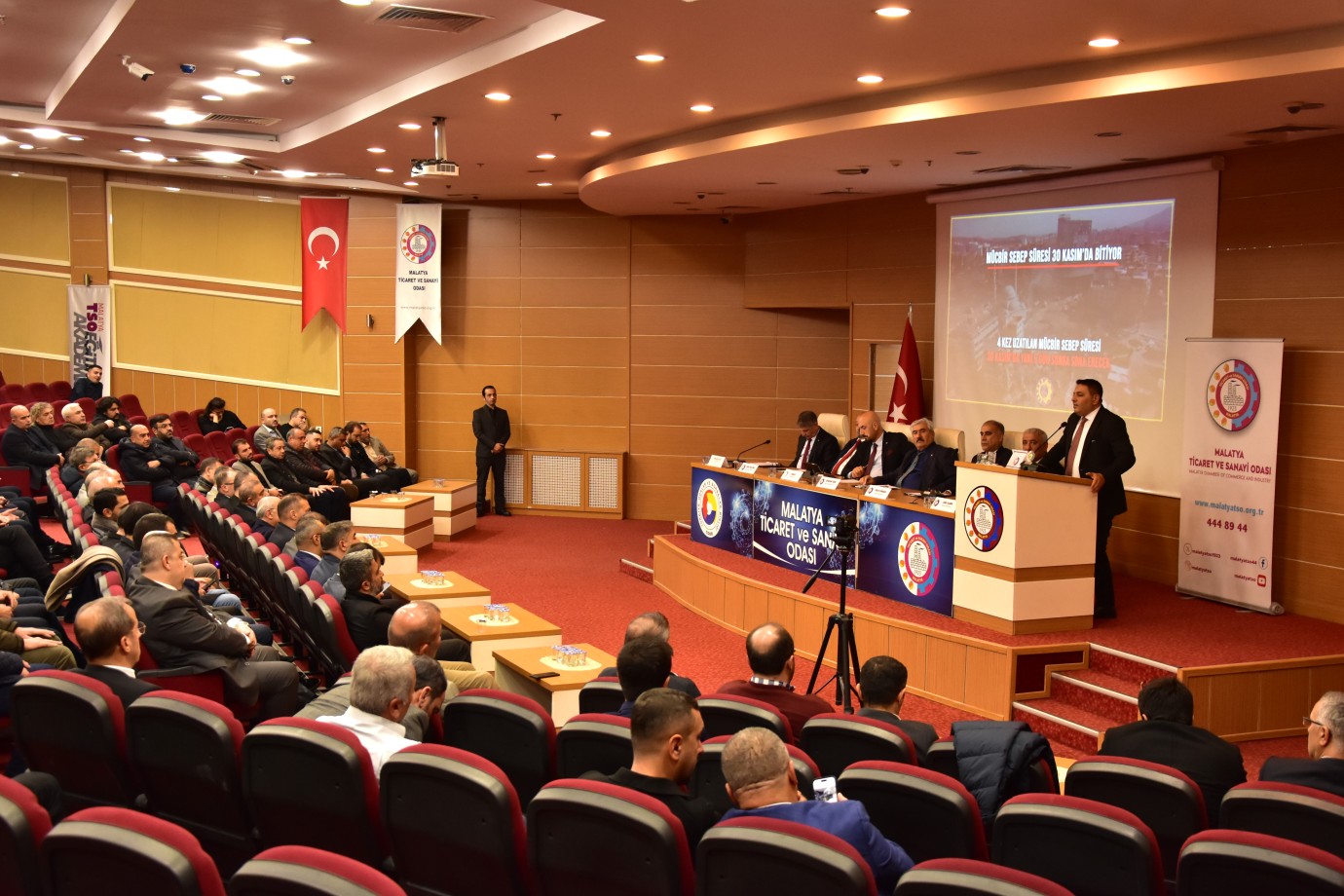 Sami Er, MTSO Kasım Ayı Meclis Toplantısında Meclis Üyelerine Sunum Yaptı