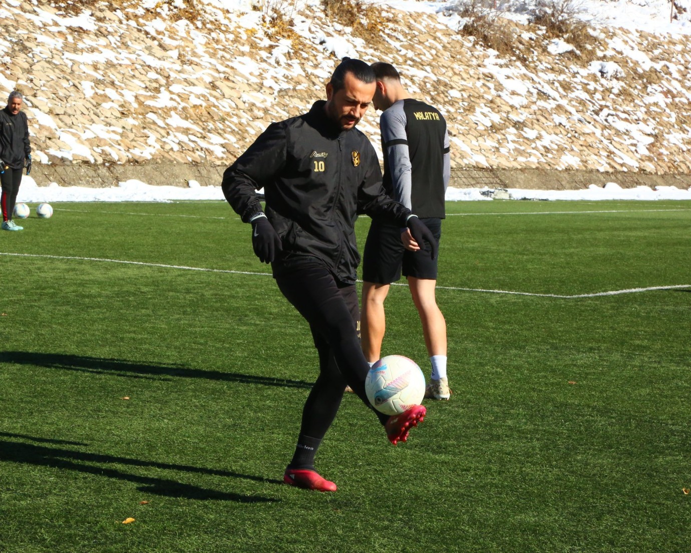 Yeni Malatyaspor'un Bandırmaspor Maçı TRT Tabii Sporda Canlı Yayınlanacak
