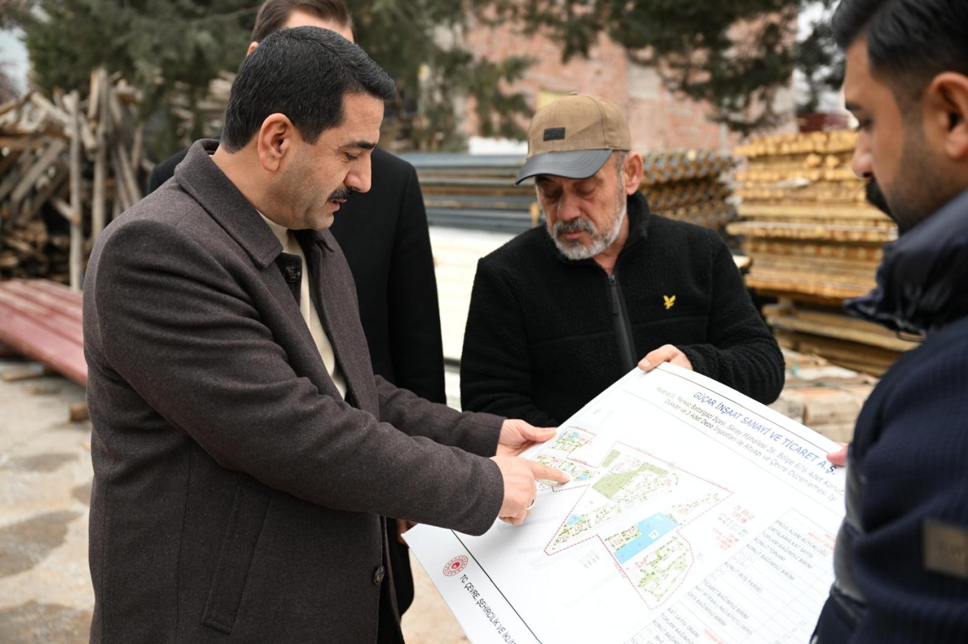 Zafer ve Çöşnük Mahallelerinde İnşaatlar Tam Gaz Sürüyor