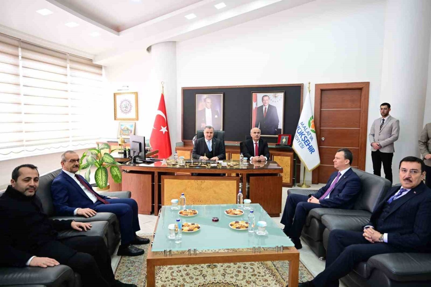Gençlik ve Spor Bakanı Osman Aşkın Bak, Malatya’yı Ziyaret Etti