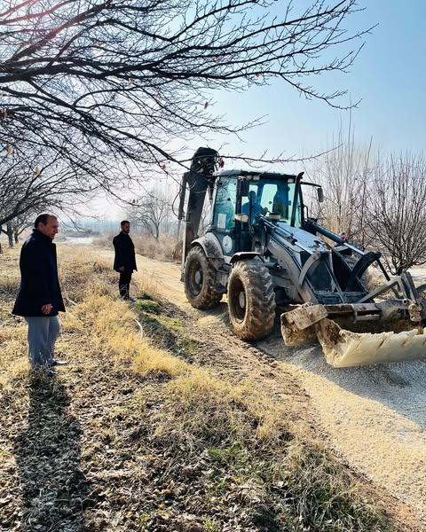 Yazıhan Durucasu ve Kurugöl’de Yol Çalışmaları Sürüyor
