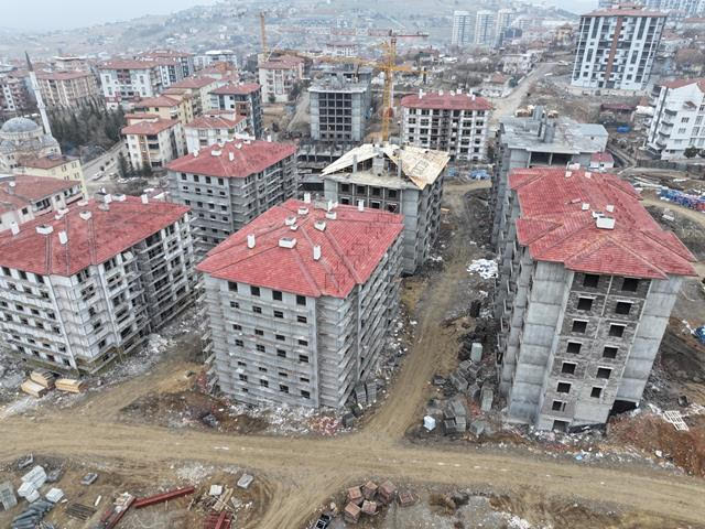 Vali Yavuz,Battalgazi İlçesi Uçbağlar Mahallesi Rezerv Alanlarında İncelemelerde Bulundu