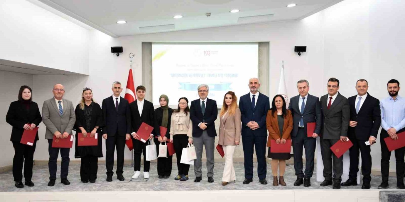 Malatya'lı Öğrenci Serdar Yüksel Türkiye üçüncüsü Oldu
