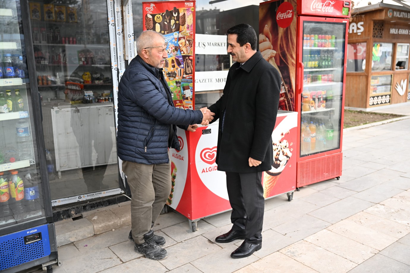  Bayram Taşkın,Mehmet Buyruk Caddesi’ndeki Esnaflarla Bir Araya Geldi