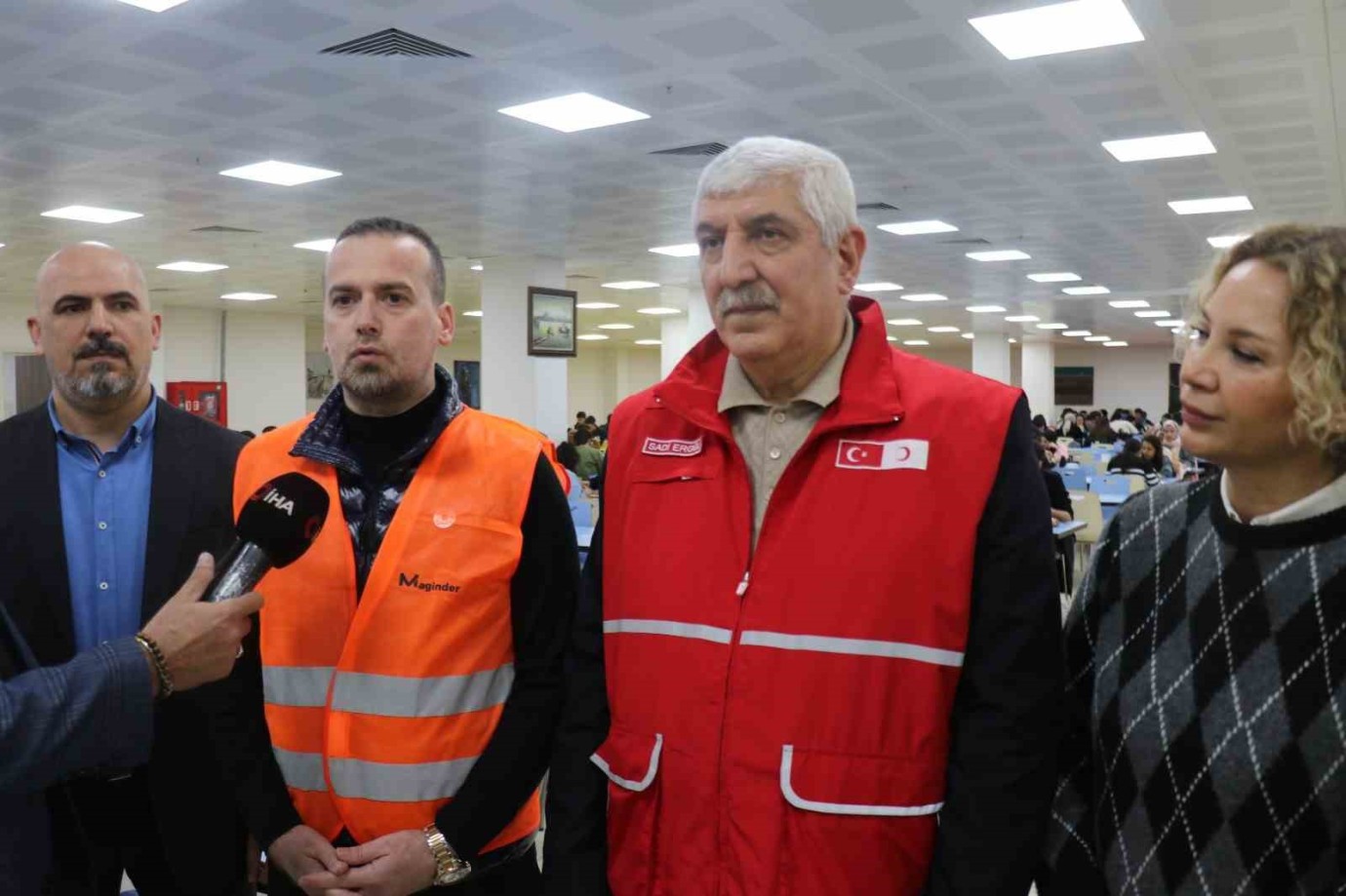 Üniversitesi Öğrencileri ve Hasta Yakınları İçin MAGİNDER İftar Sofrası Kurdu