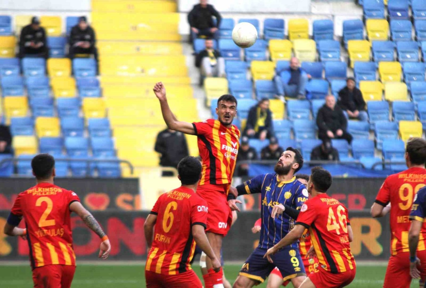 Yeni Malatyaspor,MKE Ankaragücü Karşılaşmasında 3 Gol Var