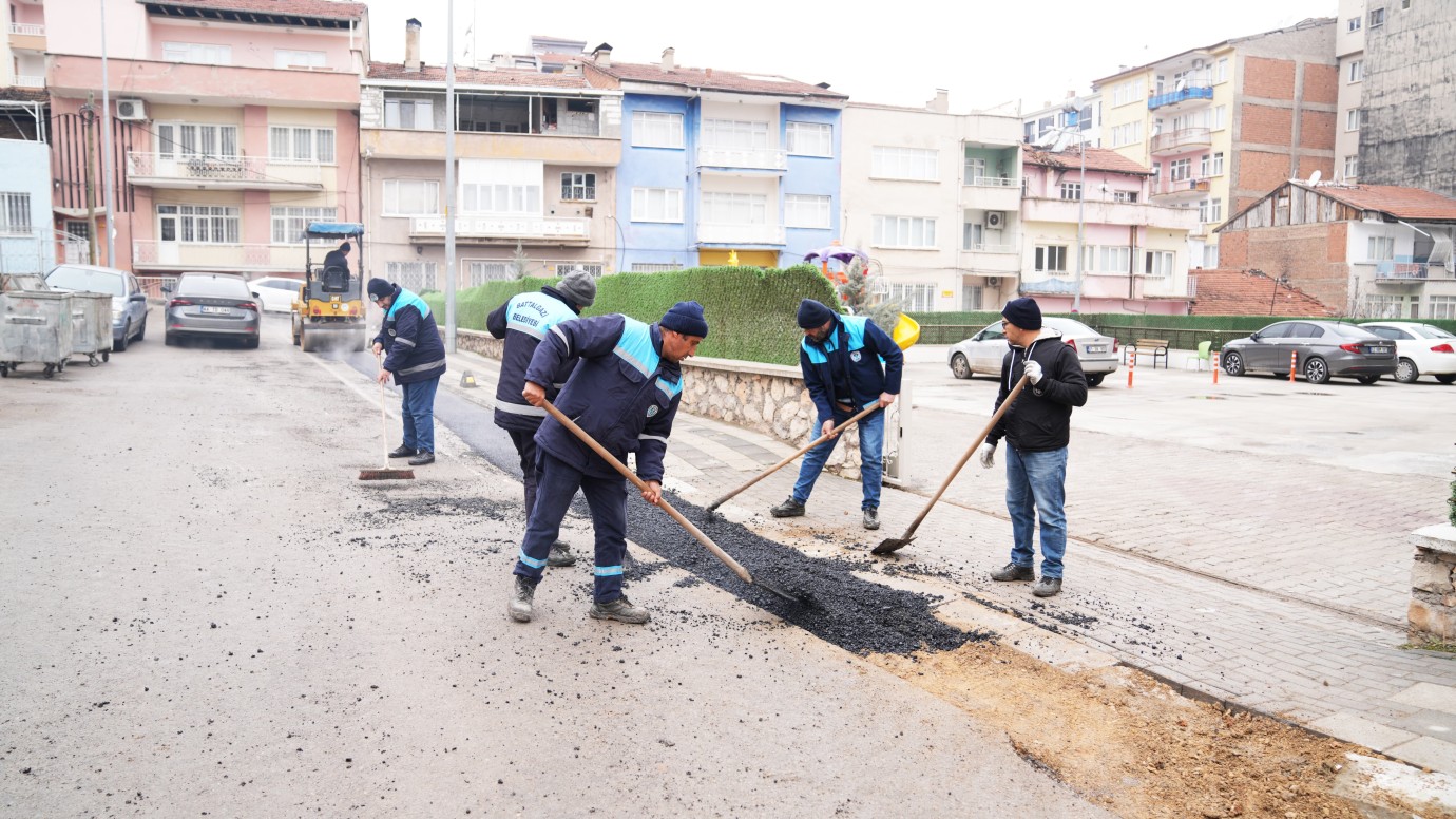 Battalgazi'de Yol Bakım ve Asfalt Çalışmaları Sürüyor