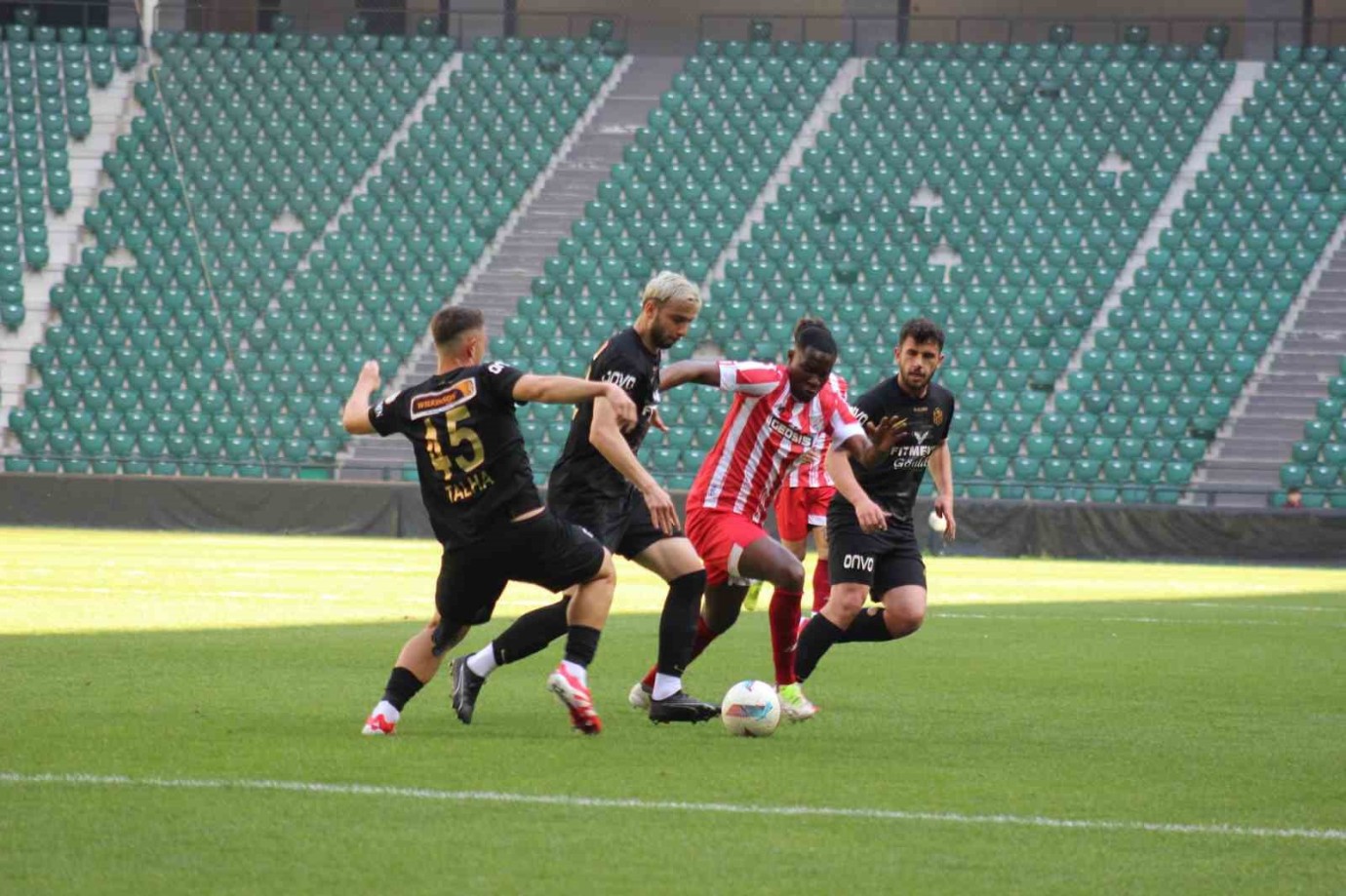 Sahipsiz Yeni Malatyaspor Averaj Takımı Oldu:10-1