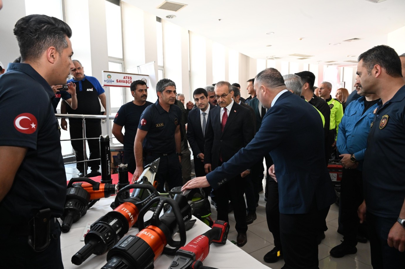 Vali Seddar Yavuz,''Trafik Kurallarına Uyulmaması Bir İnsan Hakkı İhlalidir''