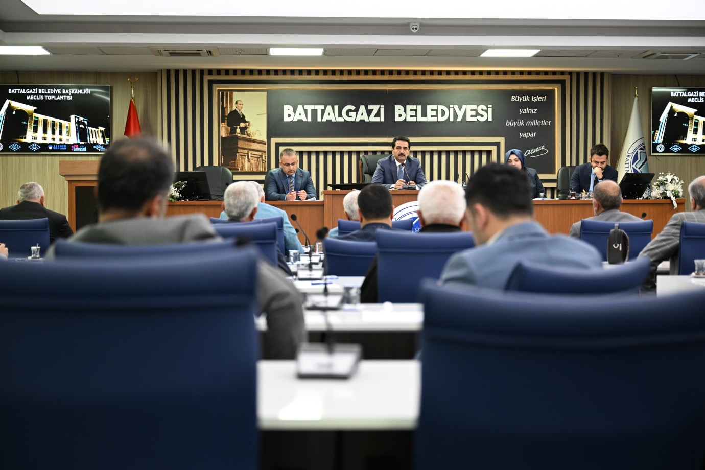 Başkan Bayram Taşkın,Meclis Toplantısında Yapılan Hizmetleri Dile Getirdi