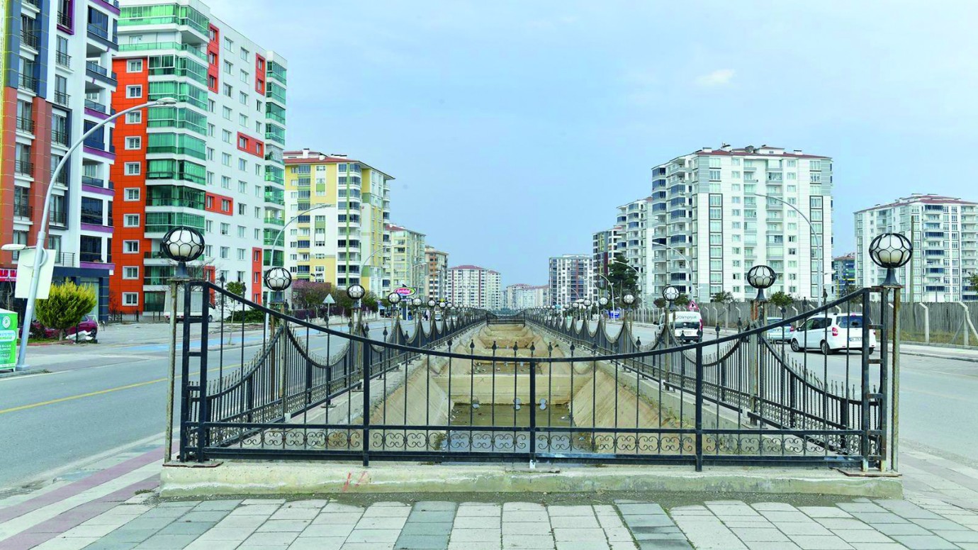 Akkent Teslimata Hazırlanıyor, Barguzu’ya Köy Tipi Evler Geliyor