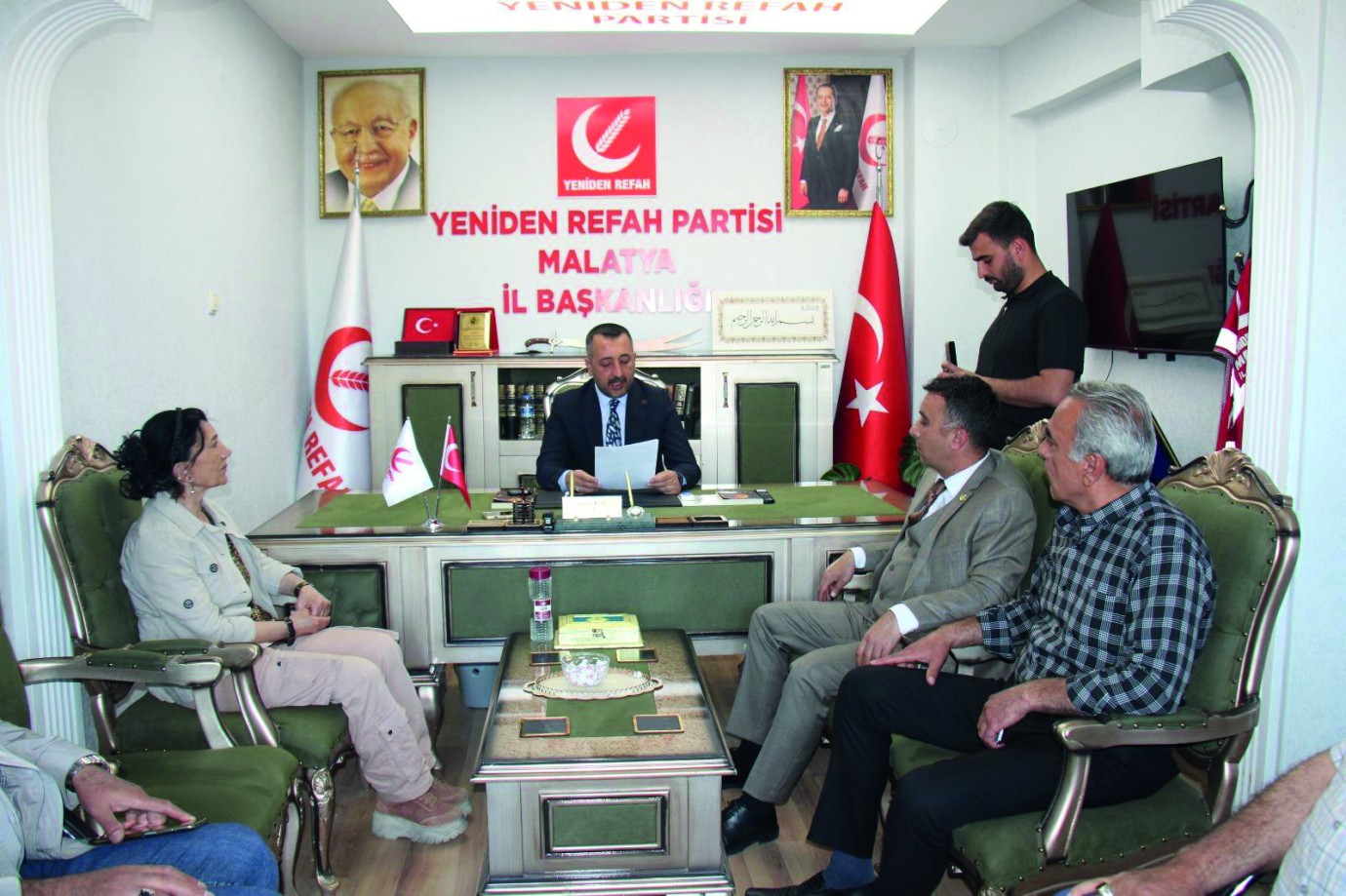 Her 100 Liralık Ürünün İçinde 65 Lira Vergi Var