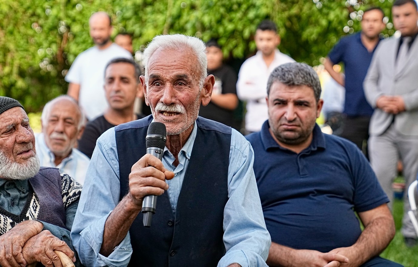 Prof. Dr. İlhan Geçit,“Bizler İlçemizi Vatandaşlarımızla Beraber Yöneterek Çözümler Üretiyoruz ”