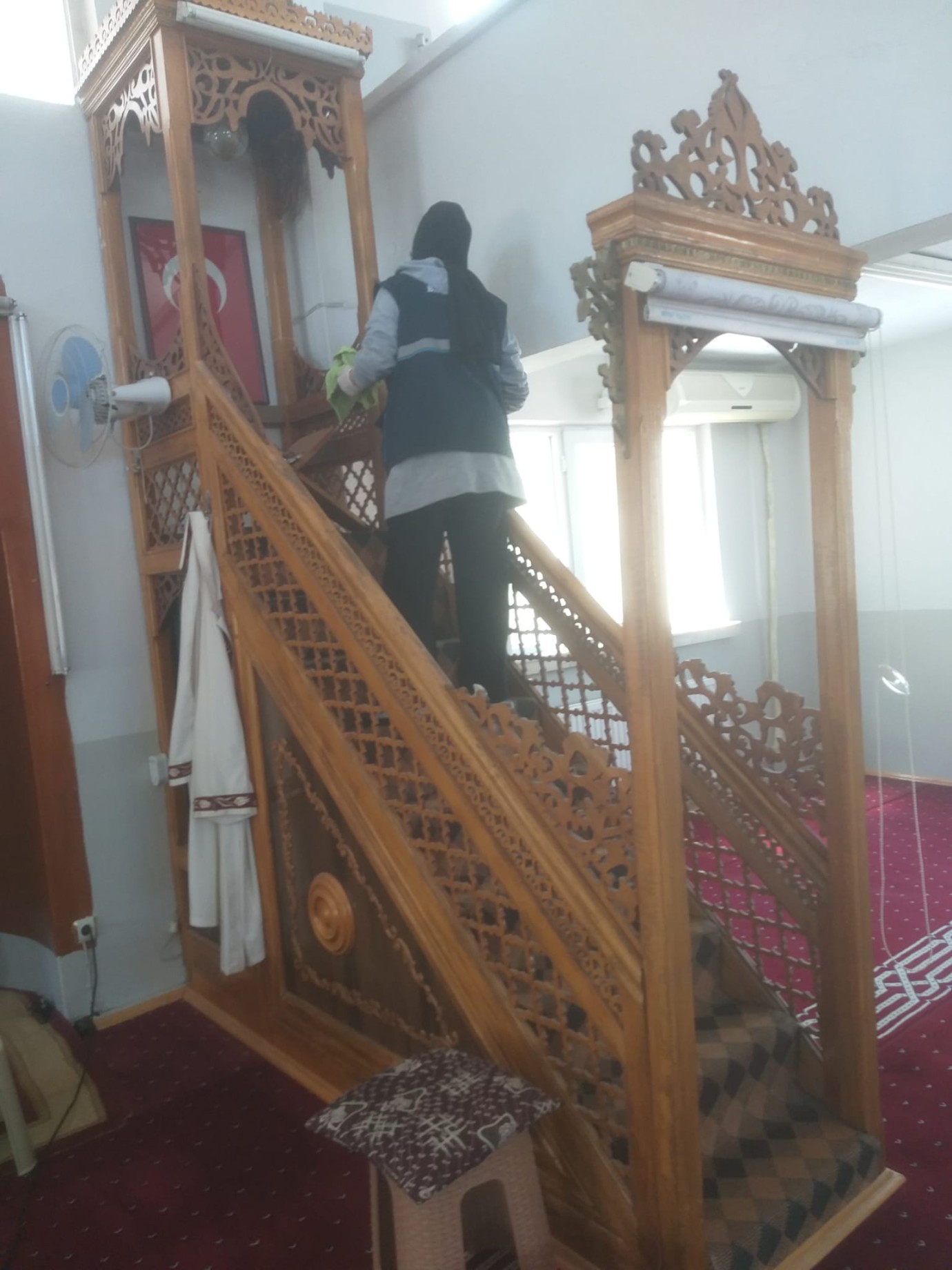 Bayram Öncesi Mezarlıklar ve Camiler İçin Titiz Çalışma