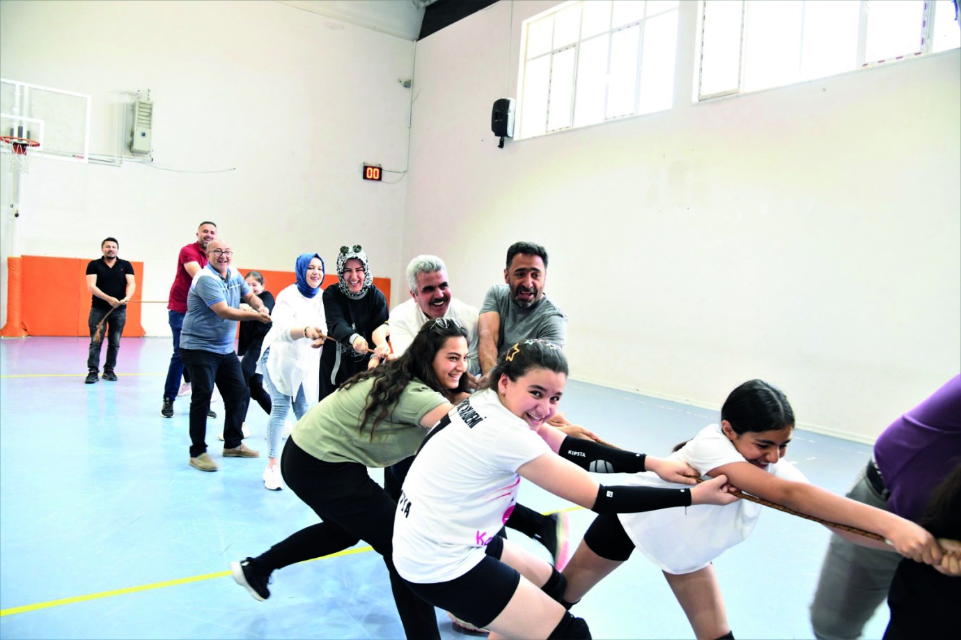 Malatya Milli Eğitim,Spor Etkinliklerinde Velileri,Öğrencileri ve Öğretmenleri Yarıştırdı