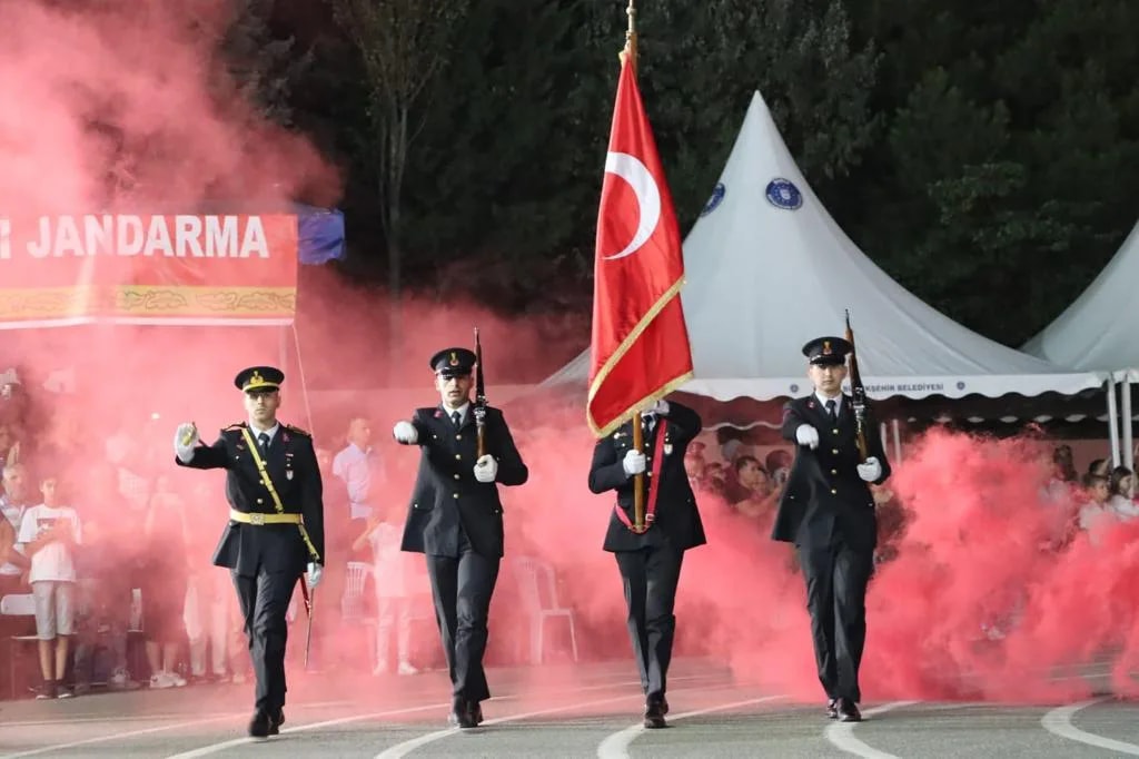 Jandarma ve Sahil Güvenlik Akademisine 448 Subay ve Astsubay Öğrenci Alımı Gerçekleştirilecek