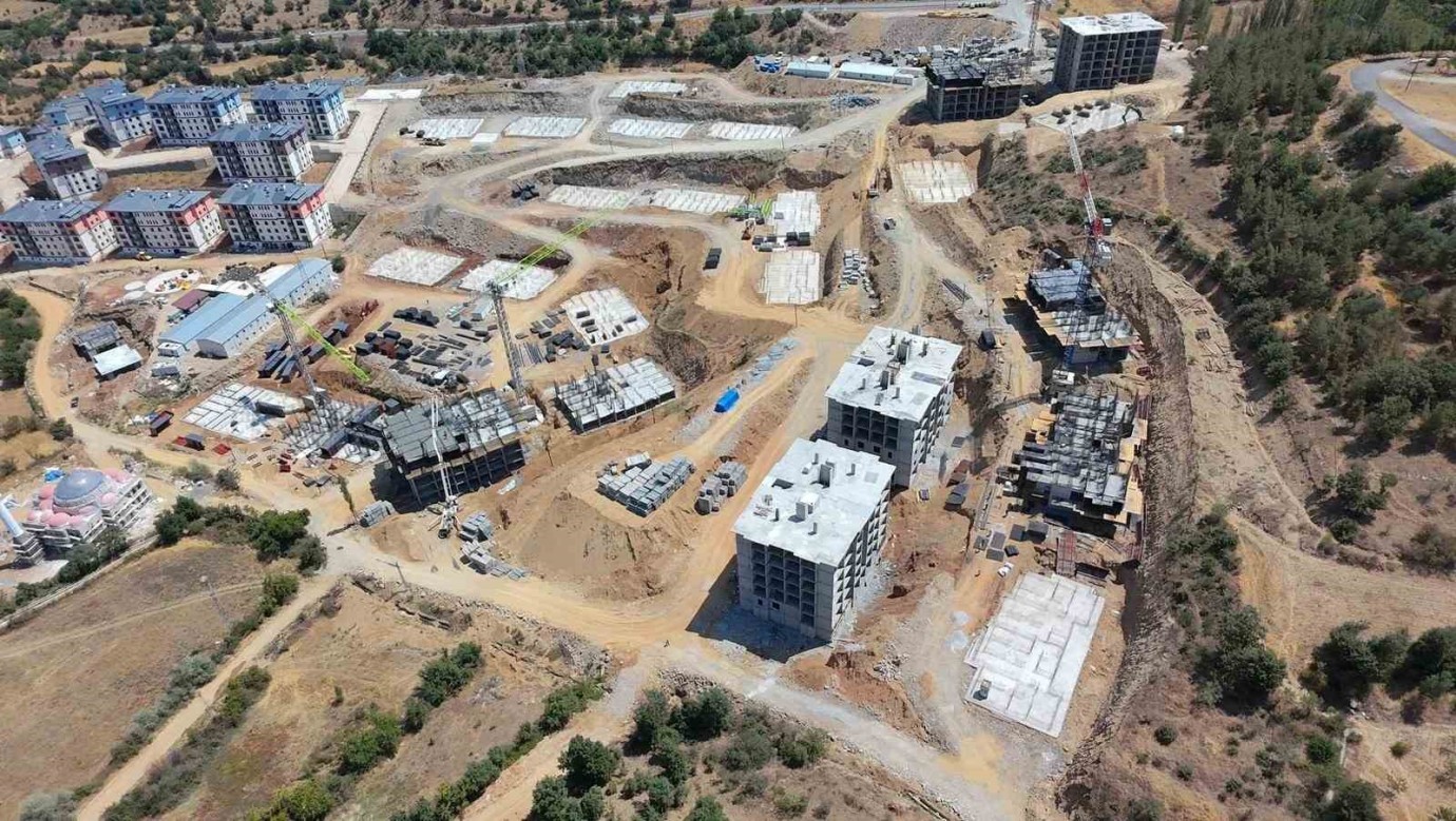 Pütürge’de 298 Konutluk İlk Etaplık Proje Tamamlandı