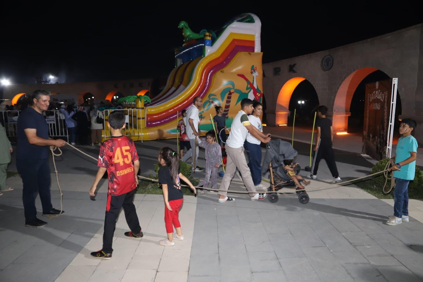 Kırkgöz Sahil Parkı Çocukların Mutluluğuna Sahne Oldu