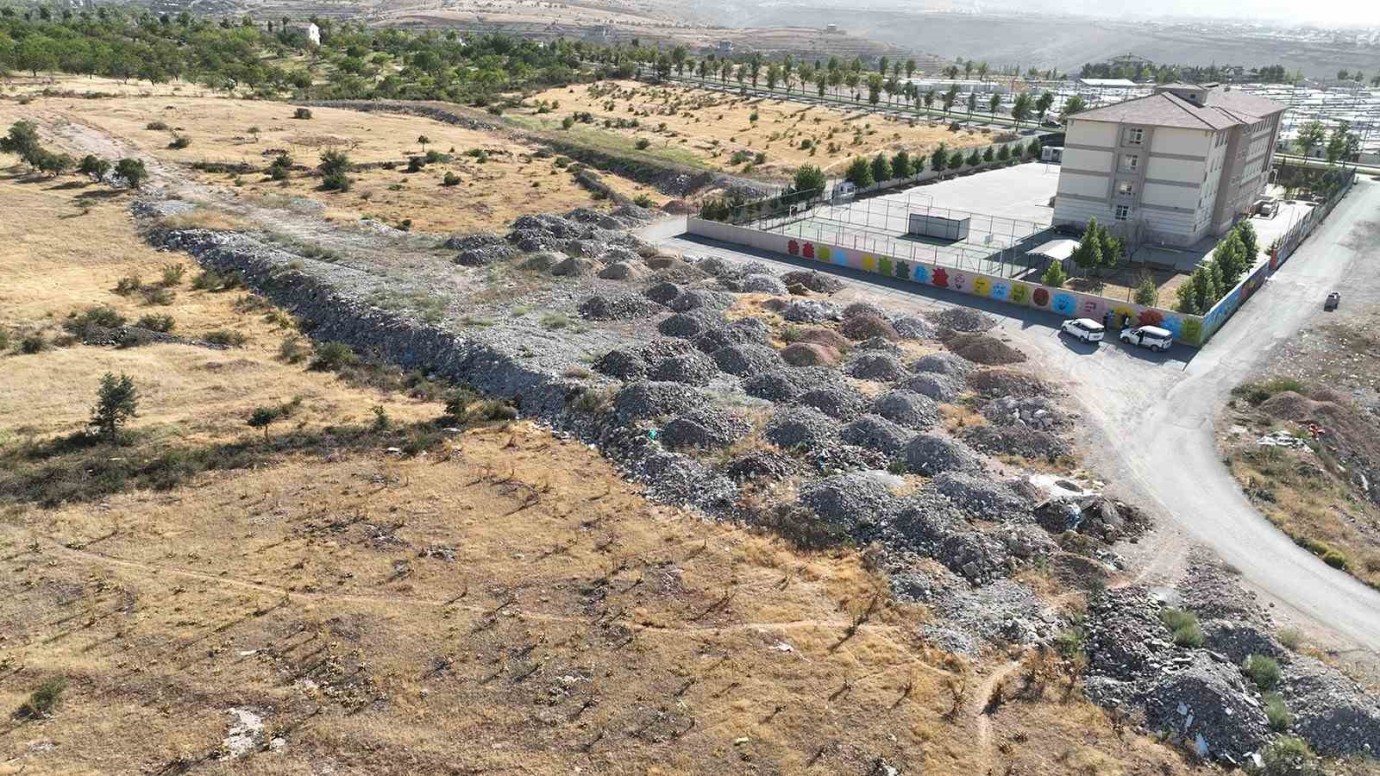 Kaçak Olarak Hafriyat Dökümleri Yapanlara Ağır Cezalar Uygulanacak