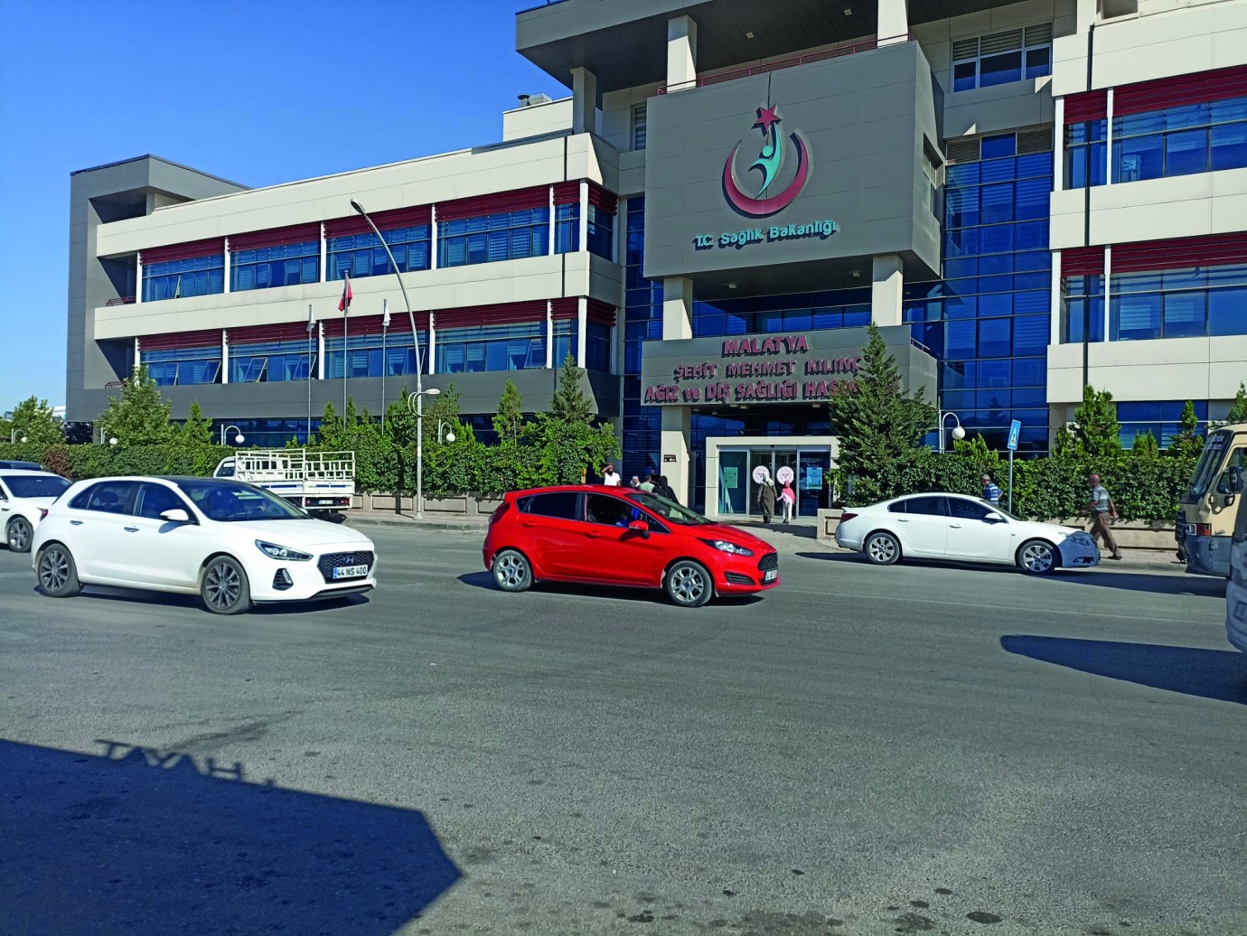 Diş Sağlığı Hastanesine Üst Geçit İsteniyor