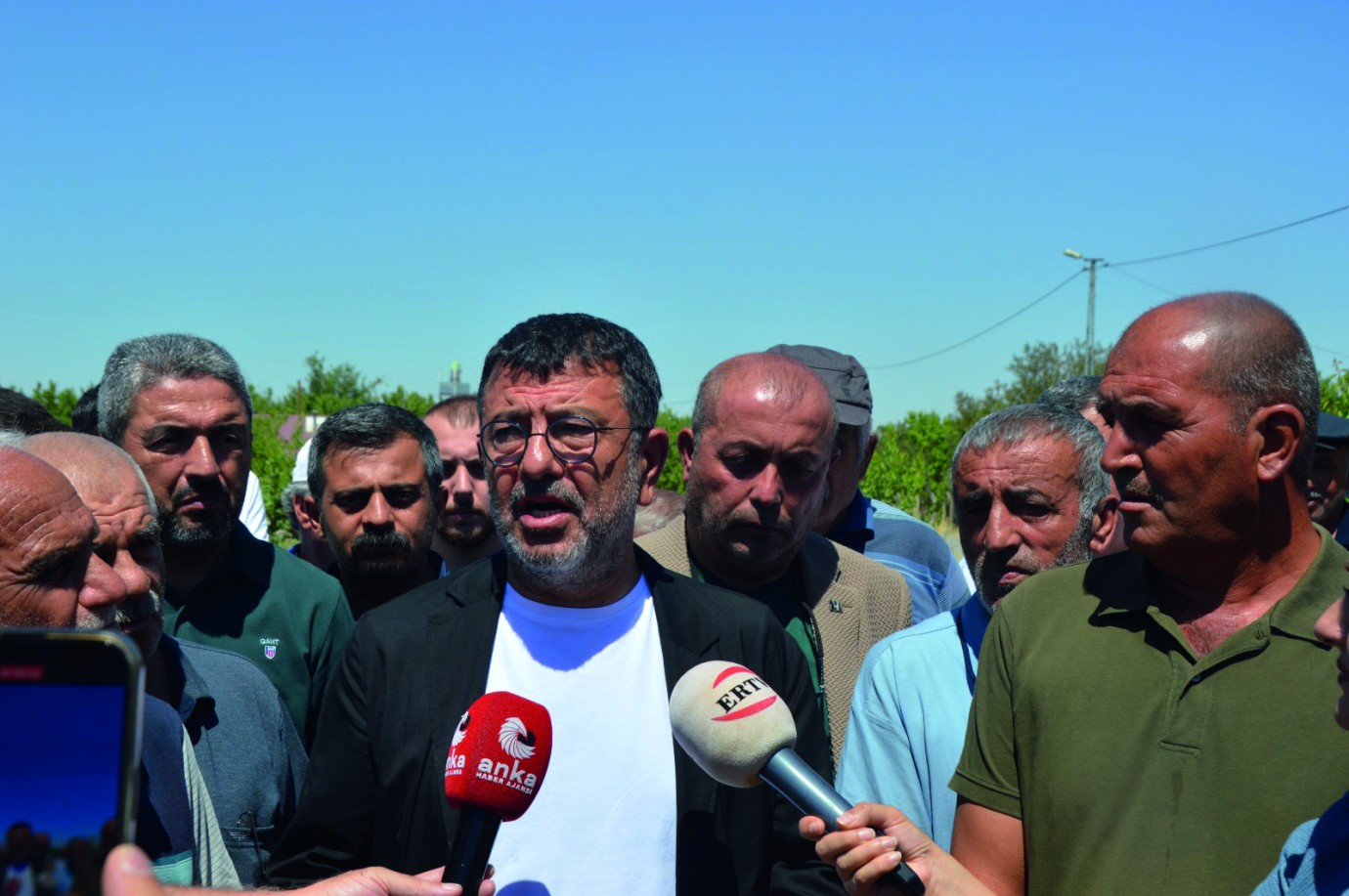 Veli Ağbaba,Susuz Kalan Cafana Çiftçisinin Sesi Oldu