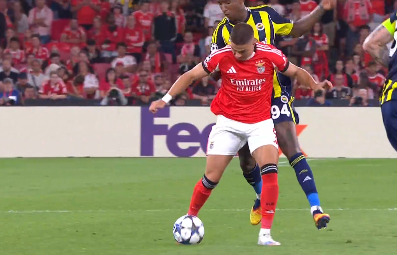  Şampiyonlar Ligi Yolunda Fenerbahçe,Benfica Önünde Tutunamadı