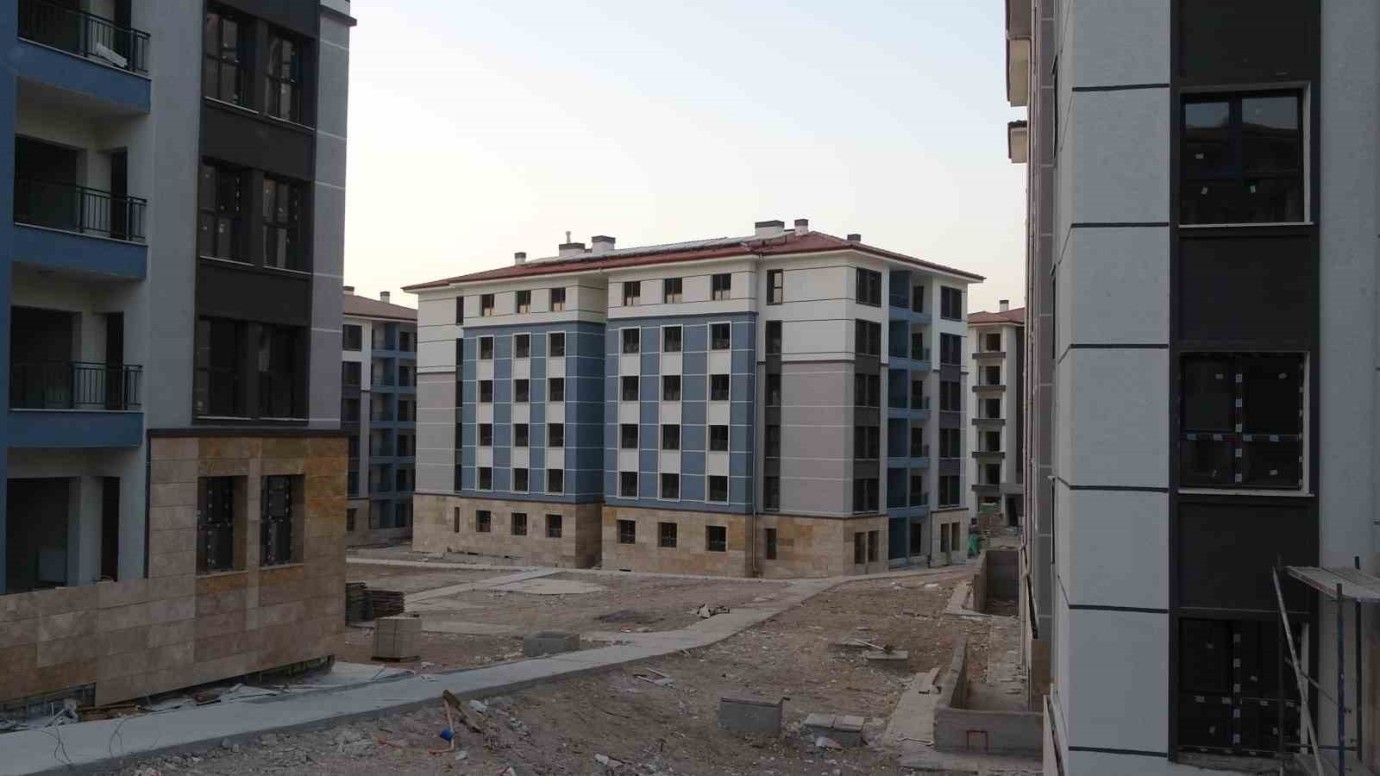 Gecekondu Bölgesi Olarak Bilinen Saha Modern Konut ve İş Yerlerine Dönüştürüldü