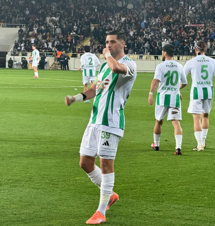 Malatya Yeşilyurtspor,Play Off İlk Maçında Silifkespor'u 3-1 Mağlup Etti