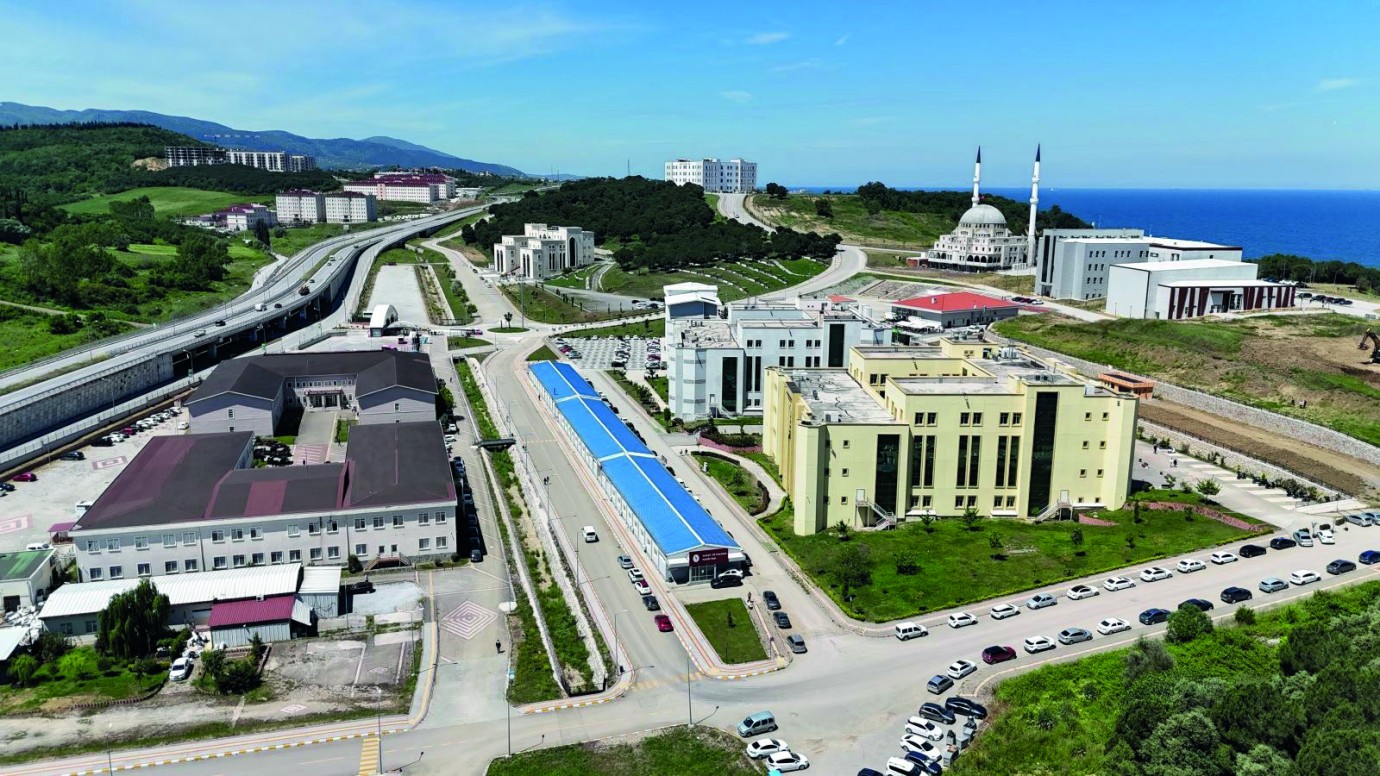 Deprem Davalarında 'Bilirkişi' Çelişkisi!  Aynı İmzalar, Zıt Kararlar