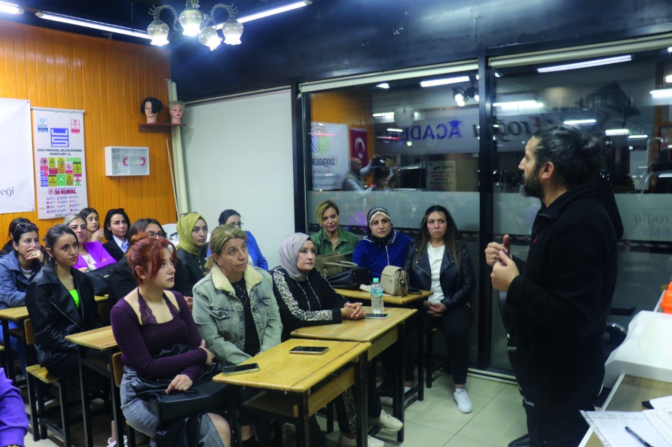 Malatya BİGADEM Derneğinin Kursiyerleri Sertifikalarını Aldı