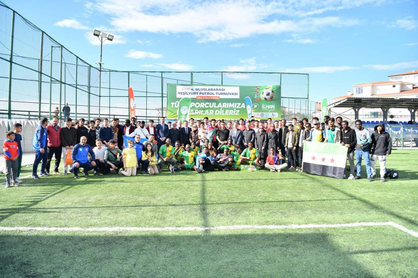Yeşilyurt 4.Uluslararası Futbol Turnuvasının Birincisi Burkina Faso Oldu