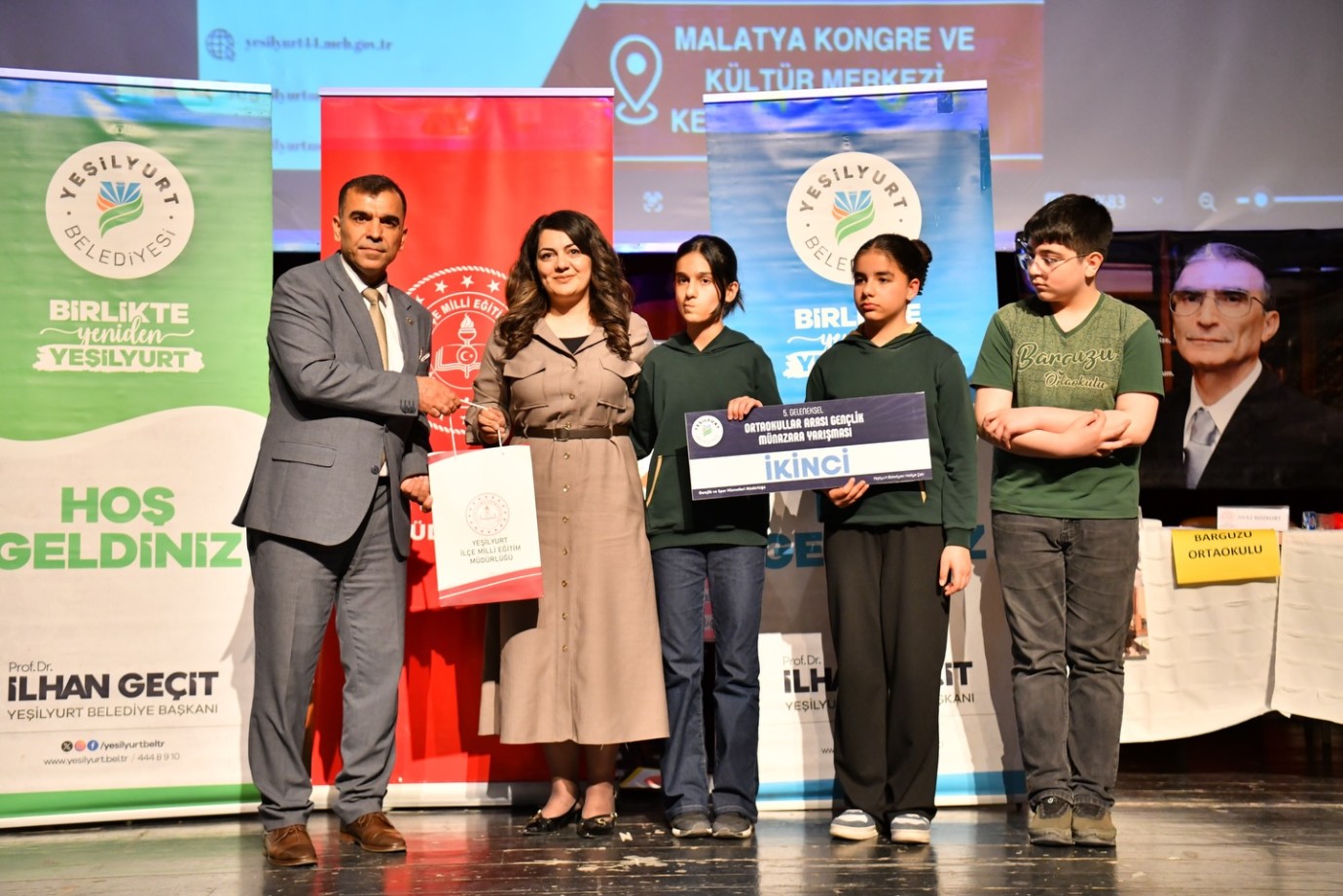 Yeşilyurt’ta 16 Okulun Katıldığı Münazara Yarışması Sonuçlandı