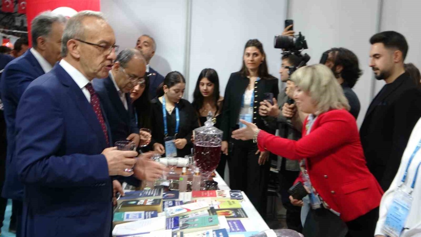 150’den Fazla Firmanın Katıldığı İpekyolu Kariyer Fuarı Başladı