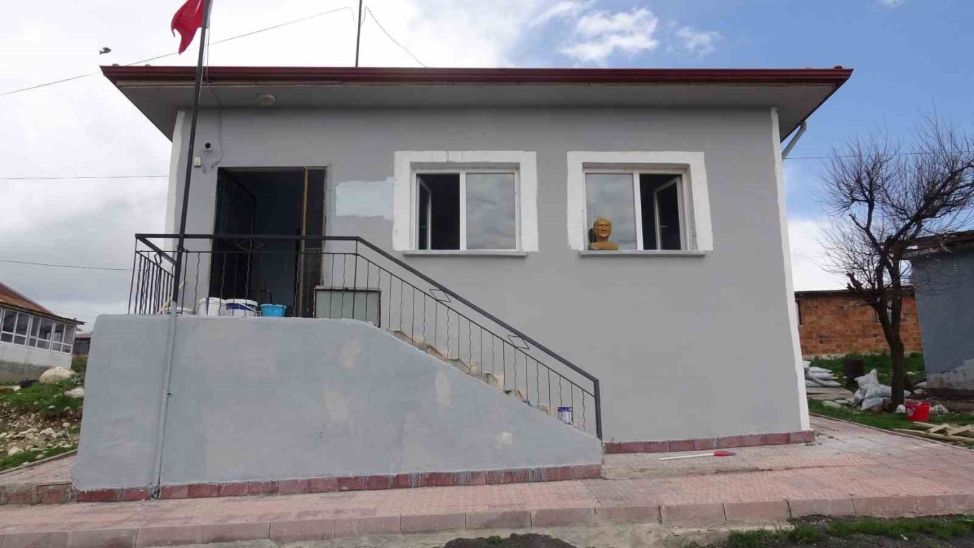 Jandarma Ekipleri,Köy Okulunu Ayağa Kaldırdı