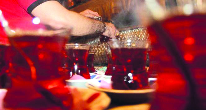 Malatyalı Çay Severlere Kötü Haber...İki Markada Yasaklı Boya