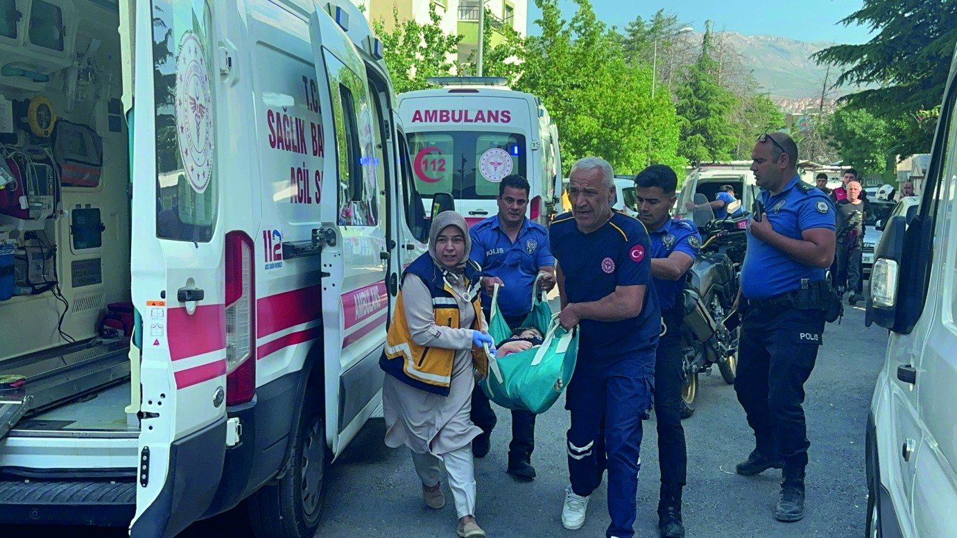 Malatya’da Cinnet Geçiren Baba,Eşinin ve Kızının Canına Kıydı