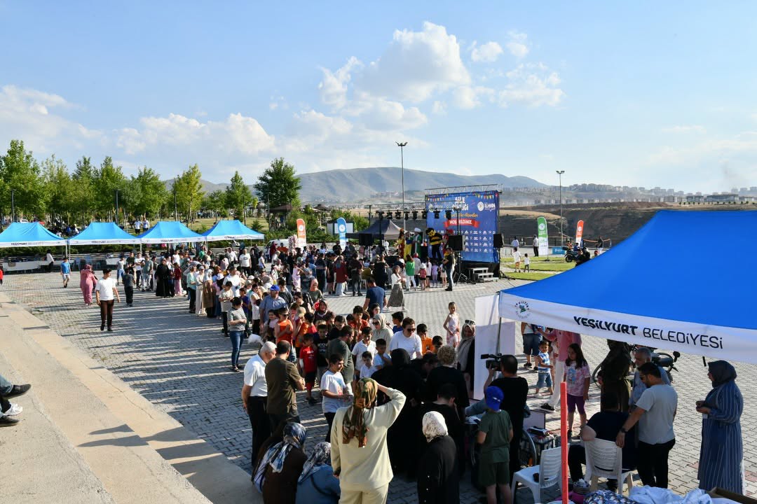 Yeşilyurt İlçesinde Geleneksel Yaz Akşamları Etkinlikleri Başladı