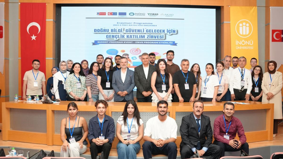 İnönü Üniversitesi'nde Akademi ve Medya Dünyası Bir Araya Geldi